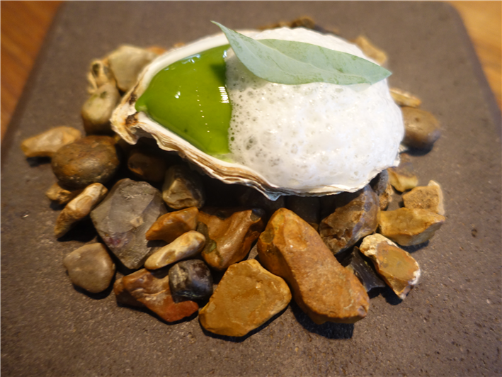poached oyster